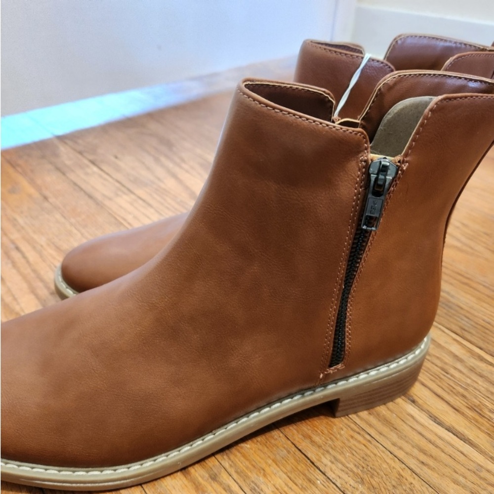 Universal Thread ankle boots